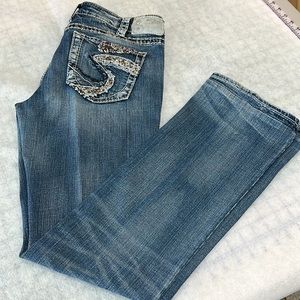 Silver Suki Mid-rise Straight leg Jeans. 30 x 32